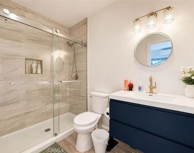 559 E Juanita - Photo Thumbnail 5