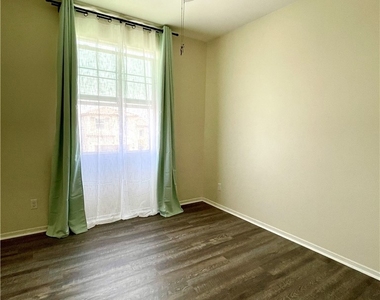 30589 Ticonderoga Court - Photo Thumbnail 14