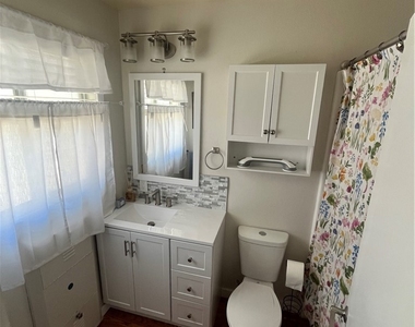 150 35 E Lakeshore - Photo Thumbnail 11