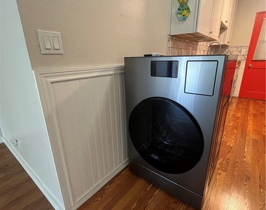 150 35 E Lakeshore - Photo Thumbnail 7