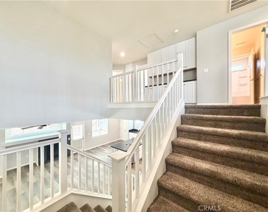 24850 Sunset Vista Avenue - Photo Thumbnail 15