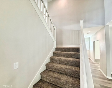 24850 Sunset Vista Avenue - Photo Thumbnail 14
