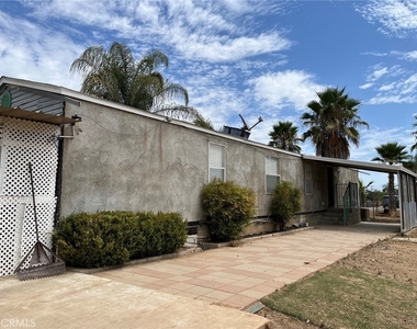 22225 Ellis Avenue - Photo Thumbnail 17