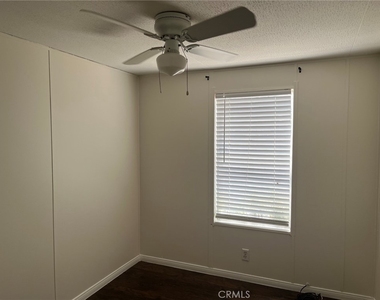 22225 Ellis Avenue - Photo Thumbnail 15