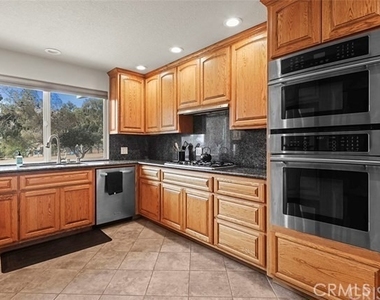 34716 Violan Street - Photo Thumbnail 10