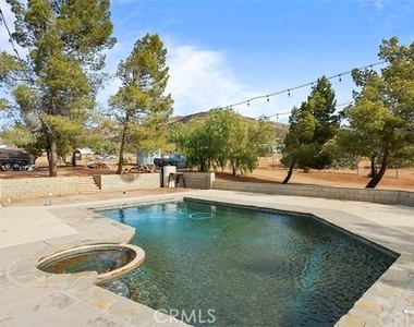 34716 Violan Street - Photo Thumbnail 29