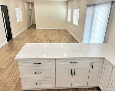 9256 E Avenue R-14 E - Photo Thumbnail 13