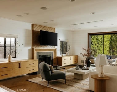 14803 Otsego Street - Photo Thumbnail 8