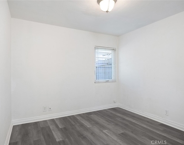 5020 Topanga Canyon Boulevard - Photo Thumbnail 20