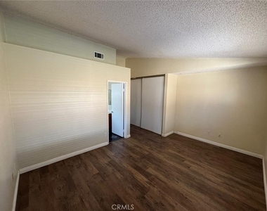 1229 Onyx - Photo Thumbnail 24