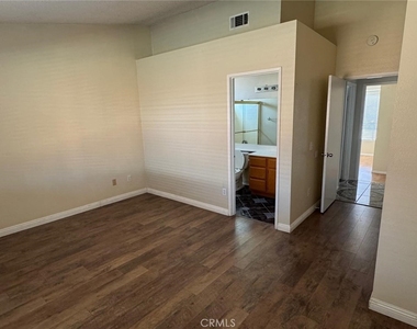 1229 Onyx - Photo Thumbnail 9