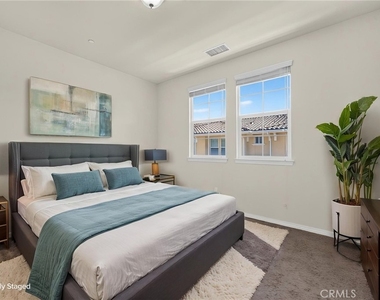 1654 Heywood Unit E - Photo Thumbnail 28