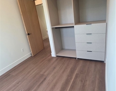 22730 Mariano Street - Photo Thumbnail 23