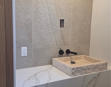 22730 Mariano Street - Photo Thumbnail 7