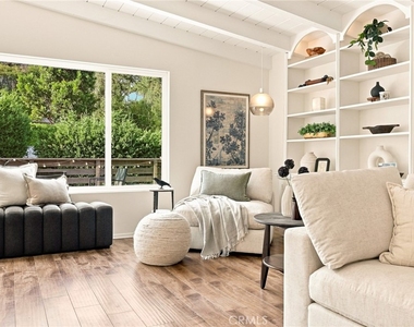 8518 Walnut - Photo Thumbnail 13