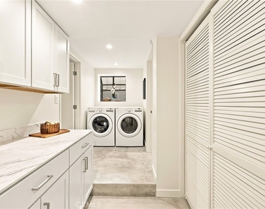 8518 Walnut - Photo Thumbnail 25