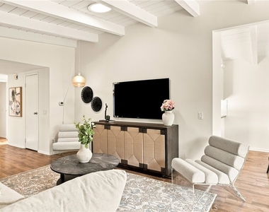 8518 Walnut - Photo Thumbnail 7