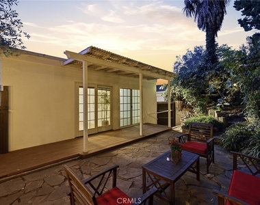 8518 Walnut - Photo Thumbnail 40