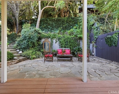 8518 Walnut - Photo Thumbnail 20