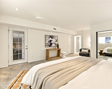 8518 Walnut - Photo Thumbnail 28