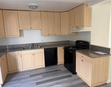 224 Lomita - Photo Thumbnail 6