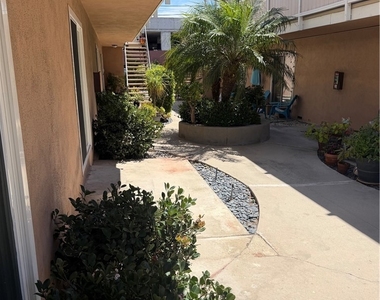 224 Lomita - Photo Thumbnail 17