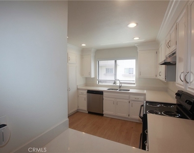 28116 Ridgepoint Court - Photo Thumbnail 9