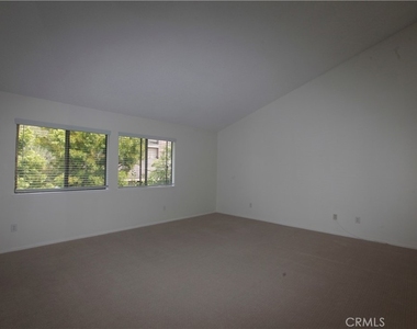28116 Ridgepoint Court - Photo Thumbnail 15