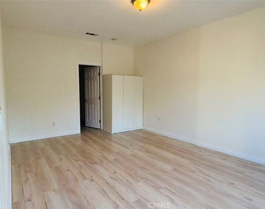 1139 East Elma - Photo Thumbnail 1