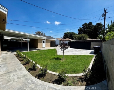 14414 Studebaker - Photo Thumbnail 24