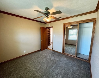 14414 Studebaker - Photo Thumbnail 12