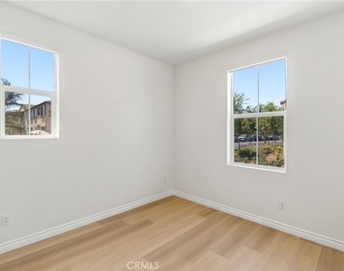 2811 E Kendall - Photo Thumbnail 16