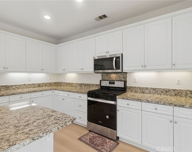 2811 E Kendall - Photo Thumbnail 12