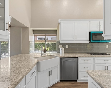 6430 Regents Court - Photo Thumbnail 13