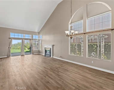 6430 Regents Court - Photo Thumbnail 5