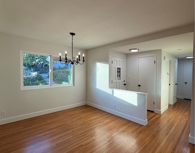 720 Circle Drive - Photo Thumbnail 1