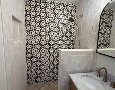 720 Circle Drive - Photo Thumbnail 16
