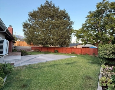 720 Circle Drive - Photo Thumbnail 18