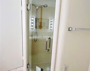 2277 Alexdale Ln - Photo Thumbnail 5