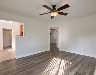 3644 Russell Street - Photo Thumbnail 4