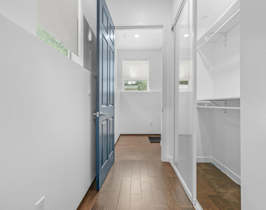 2748 Hollister Terrace - Photo Thumbnail 23