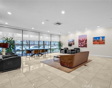 600 W 9th - Photo Thumbnail 24
