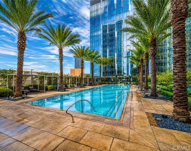877 Francisco Street - Photo Thumbnail 22