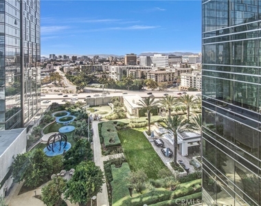 877 Francisco Street - Photo Thumbnail 12