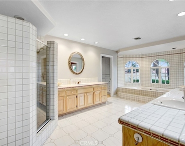 31396 Lake Vista Cir - Photo Thumbnail 22