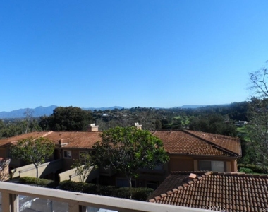 30902 Clubhouse Drive - Photo Thumbnail 3