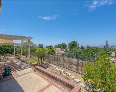 1011 S Mountcrest Court - Photo Thumbnail 39
