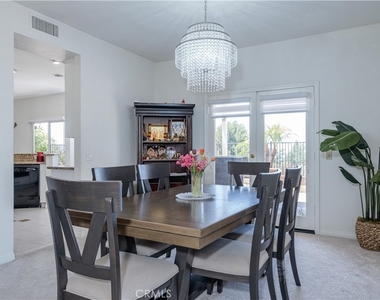 1011 S Mountcrest Court - Photo Thumbnail 6