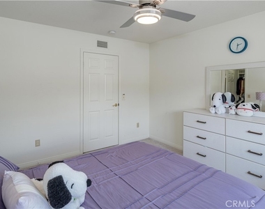 1011 S Mountcrest Court - Photo Thumbnail 35