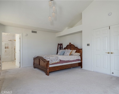 1011 S Mountcrest Court - Photo Thumbnail 20